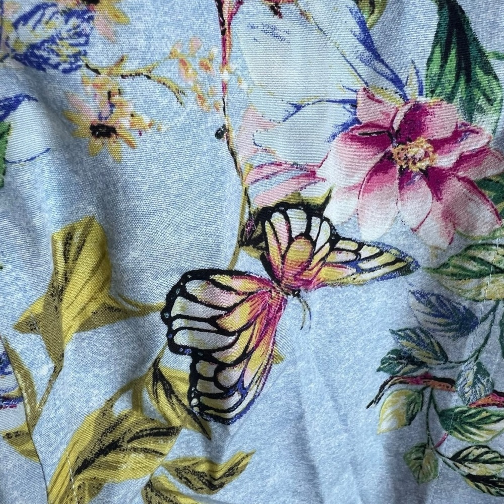 Chico’s No-Iron Cotton “Butterfly Garden” Shirt • Size 3 (16-18) - Picture 5 of 10